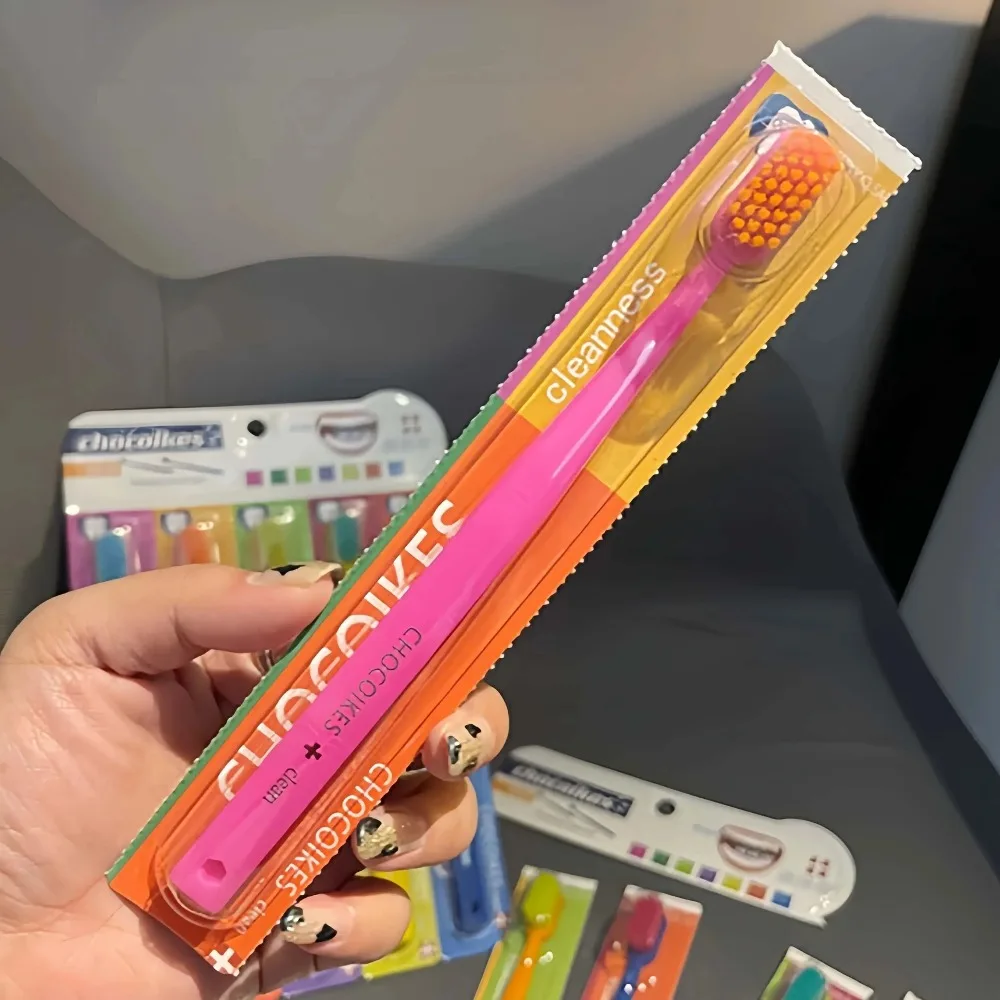 Kit Família Curaprox 5460 Ultra Macia com 5 Escovas Dentais Premium – Cerdas Ultrafinas para Limpeza Profunda - Imagem 2